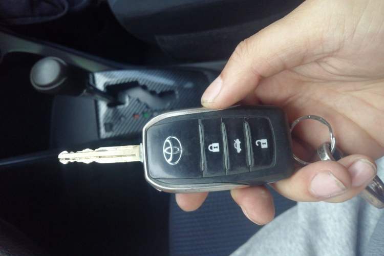 Used Toyota YARiS L Zhi Xuan 2015 1.5E Automatic Charm Edition