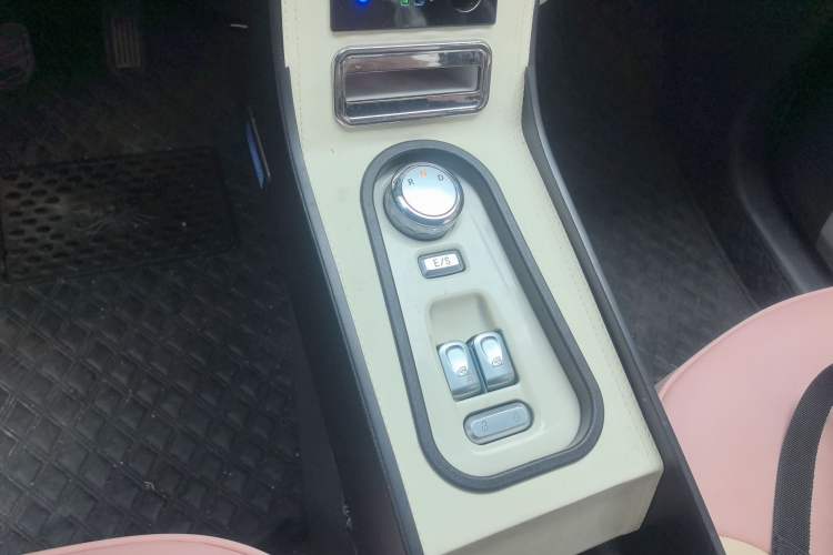 Used CHANGAN NEVO Lumin 2025 205 km Xiangqin Version Gear Lever