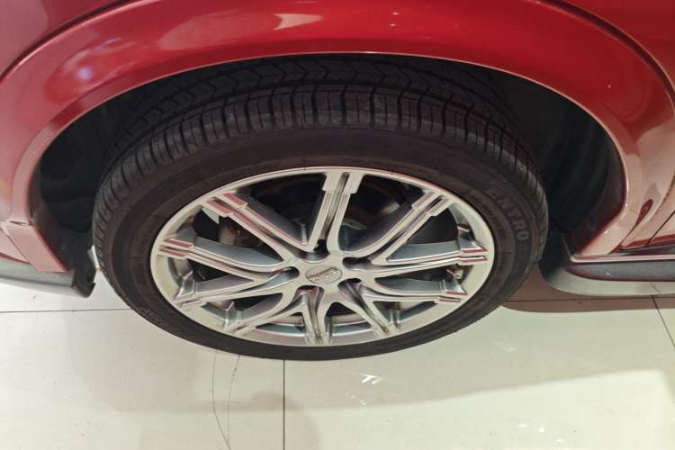 Used Infiniti ESQ 2014 1.6L Spontaneous Edition