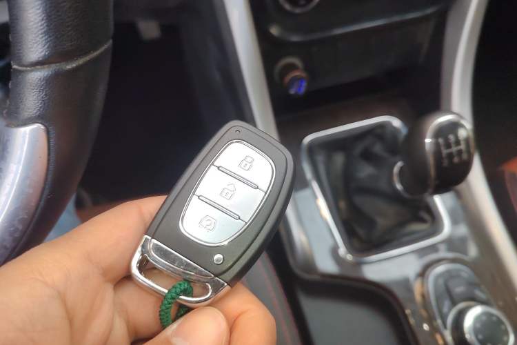 Used HYOSOW S3 2016 S3L 1.5L Manual Prestige Edition
