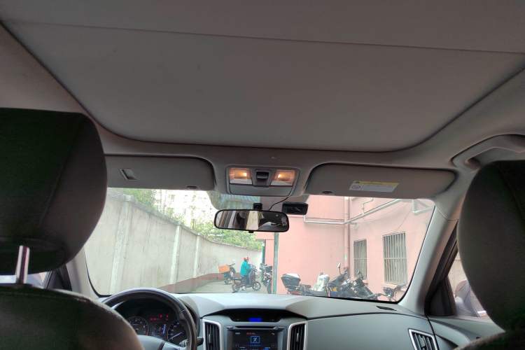 Used Hyundai ix25 2015 1.6L Automatic Two-Wheel Drive Smart GLS Trim Headliner