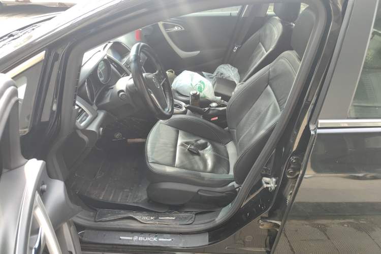 Used Buick GT 2011 GT 1.8L Automatic Fashion Edition Leather Model