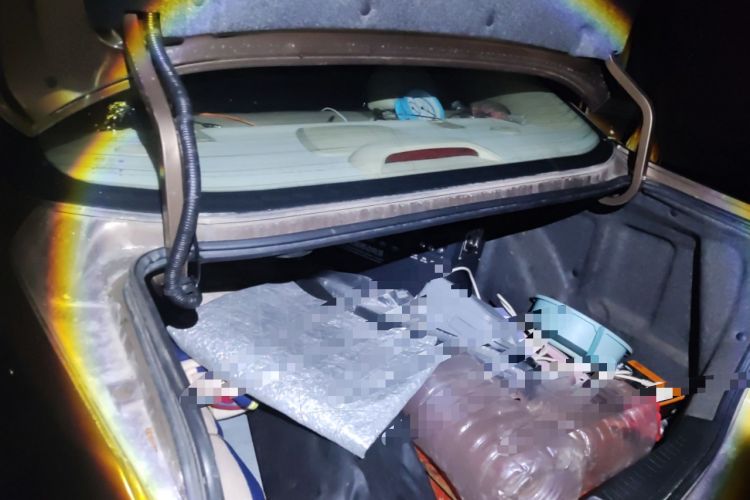 Used BYD G6 2013 1.5TI Manual Luxury Model Trunk