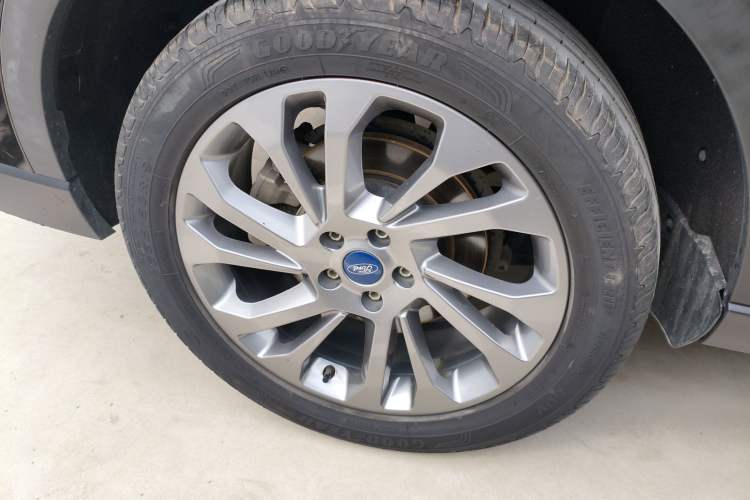 Used Ford Equator 2023 EcoBoost 225 Premier 7-Seater (2/3/2)
