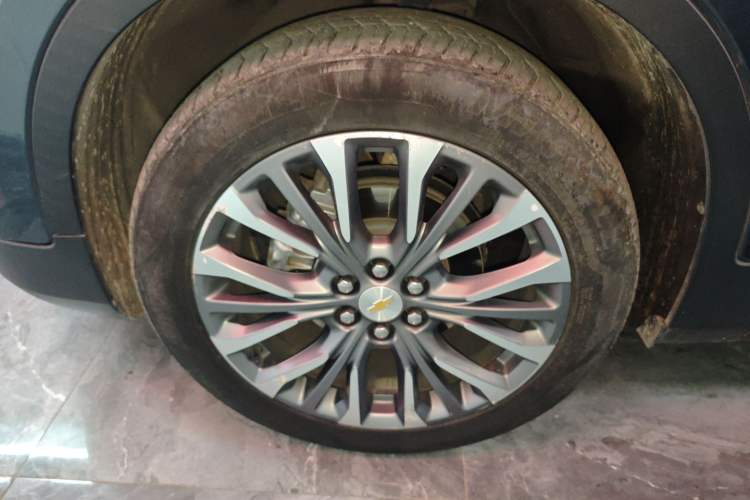 Used Chevrolet Blazer 2022 Mild Hybrid 650T 7-Seater Wei Version Left Front Wheel Hub