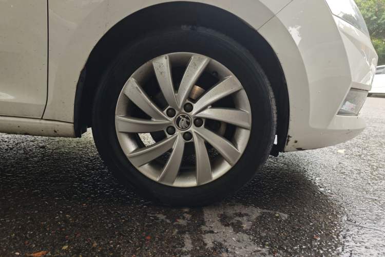 Used Skoda Rapid 2018 1.6L Automatic Comfort Edition