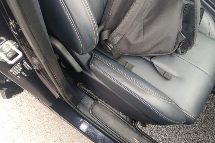 Used CHANGAN OSHAN X7 2020 1.5T Automatic Luxury Version Right Front Seat