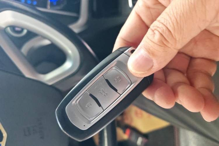 Used Geely Auto Emgrand 2015 Sedan 1.5L Manual - Top Trim Level Interior 1