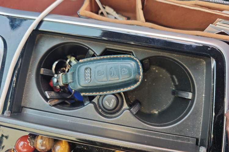 Used Audi Q7 2022 55 TFSI quattro S line Sport model
