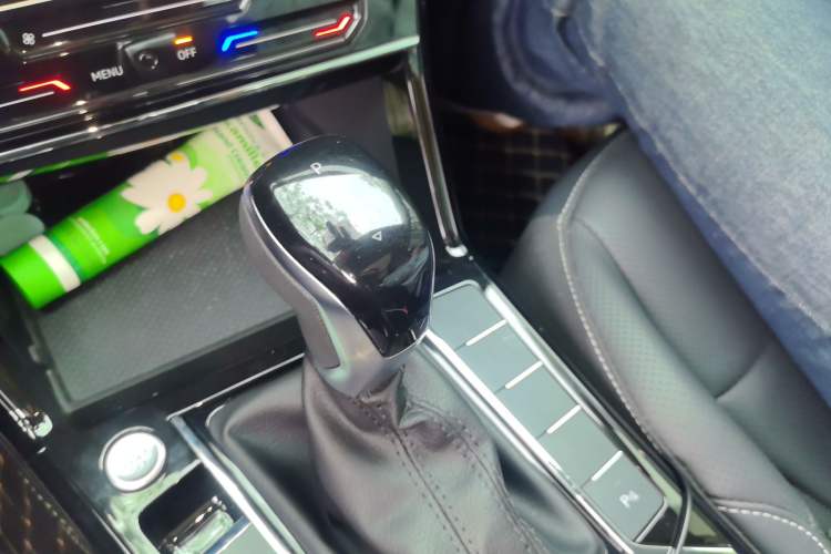 Used Volkswagen Passat 2025 Outstanding Model 380TSI Starry Dragon Edition
