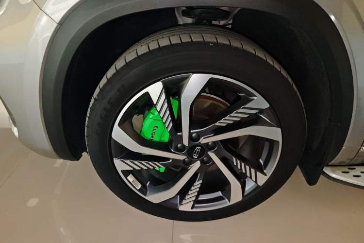 Used Geely Auto Monjaro L 2024 2.0TD High-Power Automatic Two-Wheel Drive Skyline Edition