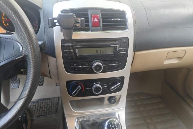 Used Brilliance H320 2012 1.5L Manual Comfort Edition
