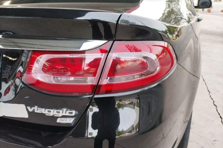 Used Fiat Viaggio 2015 1.4T Manual Enjoyment Edition Right Rear Taillight