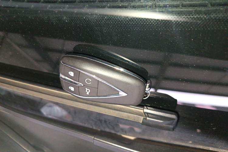 Used CHANGAN CS75 PLUS 2025 4th Generation 1.5T New Blue Whale Smart Luxury Edition
