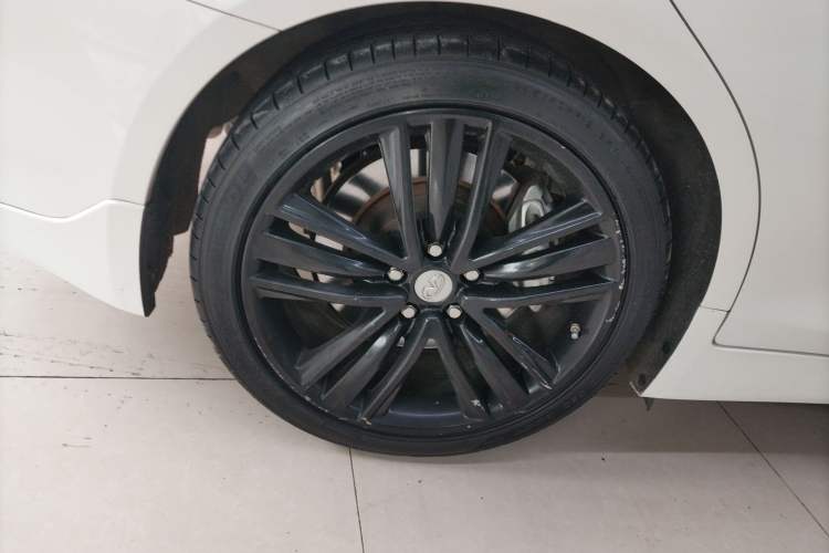 Used Infiniti Q50 2014 3.7L Luxury Sport Edition
