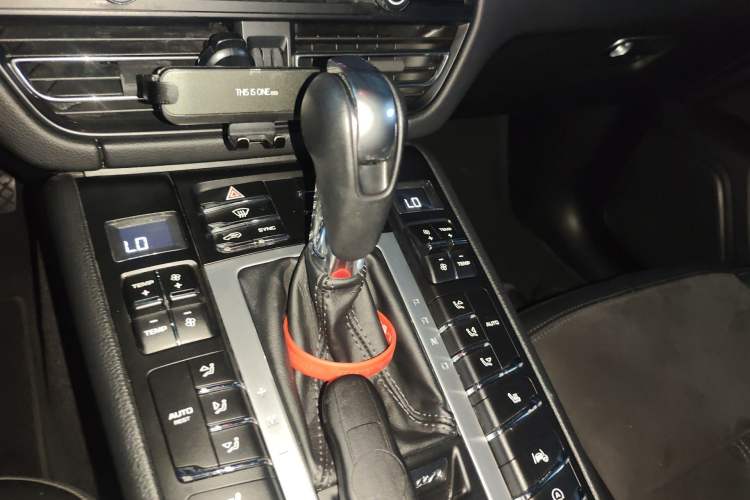 Used Porsche Macan 2018 Macan 2.0T
