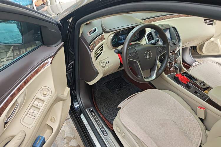 Used Buick LaCrosse 2013 2.4L SIDI Leading Comfort Version
