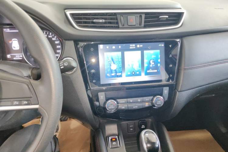 Used Nissan Qashqai 2022 2.0L CVT XV Smart Enjoyment Version
