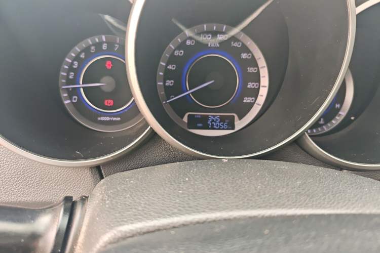 Used Changan Eado 2015 1.6L Manual Luxury Model China IV Standard
