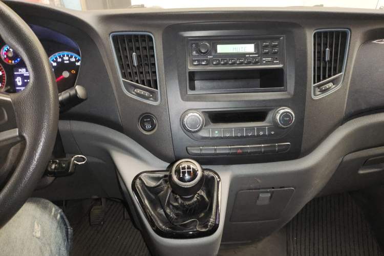 Used Foton Toano 2019 2.8T E5 Van 4J28TC3
