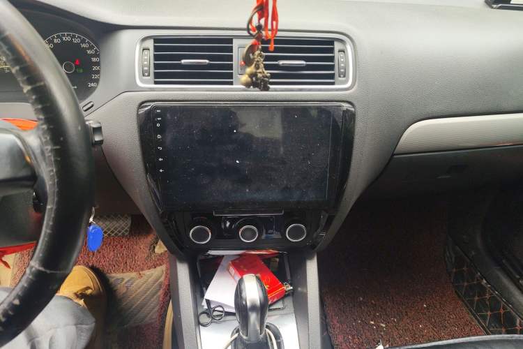 Used Volkswagen Sagitar 2012 1.6L Automatic Comfort Edition
