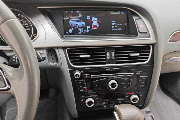 Used Audi A4L 2016 35 TFSI Automatic Comfort Model Audio And AC Panel