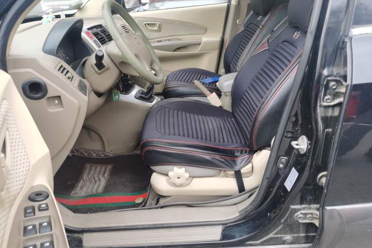 Used Hyundai Tucson 2009 2.0L Manual Two-Wheel Drive Fashion Edition