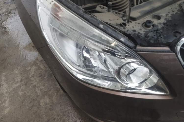 Used Buick GL8 2018 28T Luxury Model China VI Standard