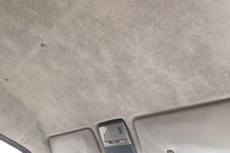 Used Jinbei Hiace X30 2016 1.3L Van Standard Edition DLCG12 Headliner