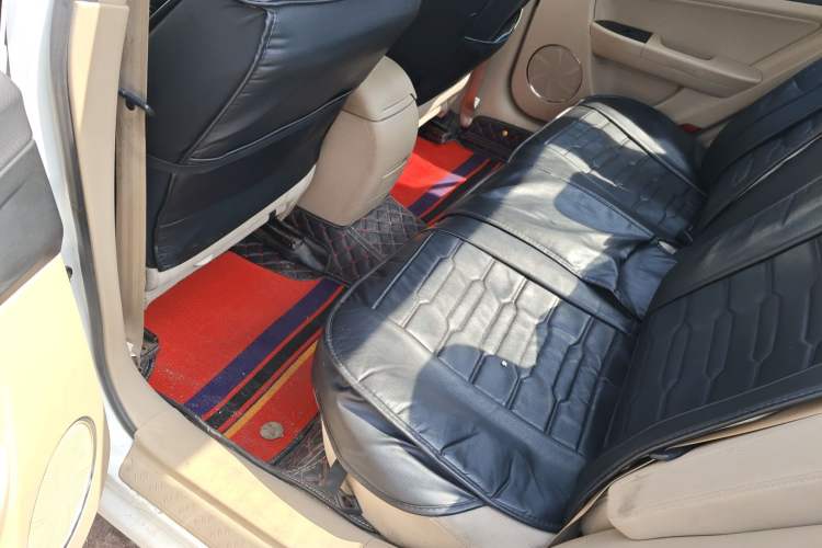 Used Bestune B50 2013 1.6L manual luxury version Left Rear Seat