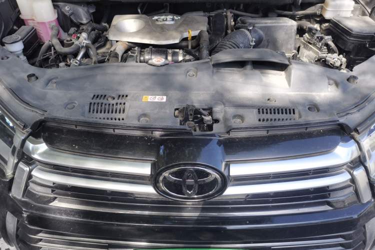 Used Toyota Highlander 2018 2.0T Four-Wheel Drive Prestige Version 7 Seats China VI Standard