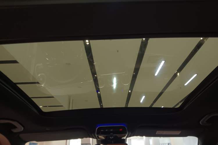 Used Mercedes-Benz GLC 2023 GLC 300 L 4MATIC Dynamic 7-Seater