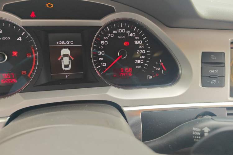 Used Audi A6L 2011 2.7 TDI Comfort Model
