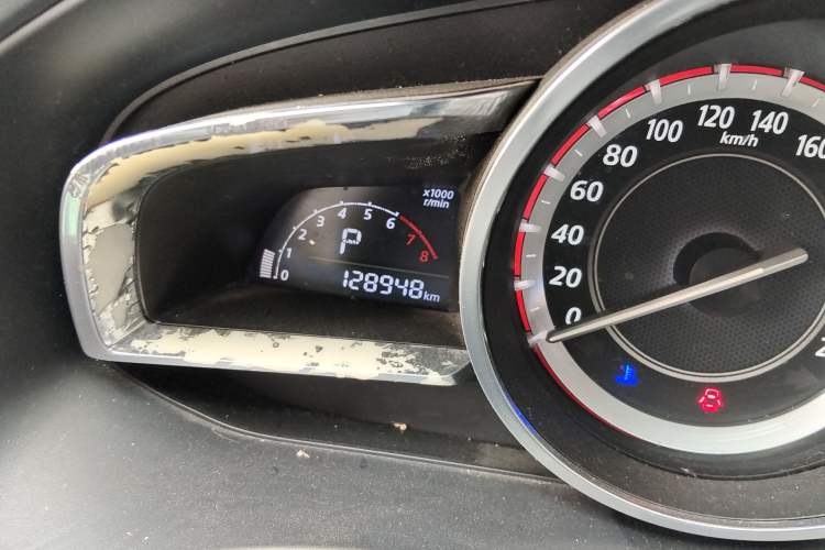 Used Mazda Mazda 3 Axela 2014 Sedan 1.5L Automatic Comfort Model
