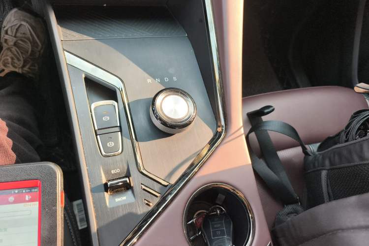 Used SOL X8 PLUS 2023 1.5 TGDI DCT Smart Edition 7-Seater