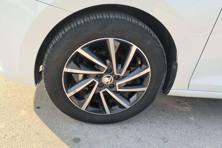 Used Skoda Rapid 2022 1.5L Automatic Comfort Edition