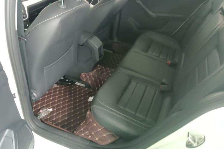 Used Volkswagen Gran Lavida 2017 180TSI DSG Comfort Edition Left Rear Seat