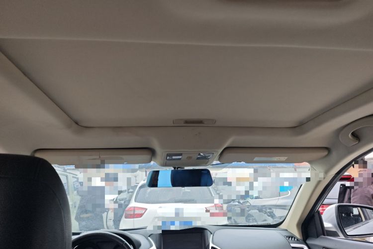 Used Dongfeng Aeolus AX7 2015 2.0L Manual Zhiyi Trim