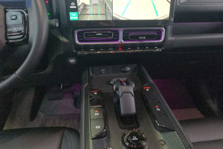 Used Haval Raptor New Energy 2024 Hi4 102 Pro Gear Lever