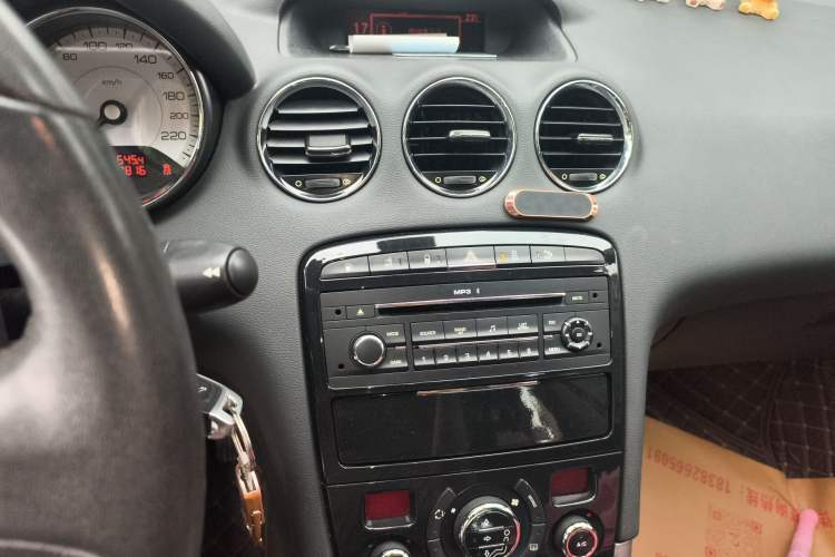 Used Peugeot 408 2013 2.0L Automatic Luxury Edition Audio And AC Panel