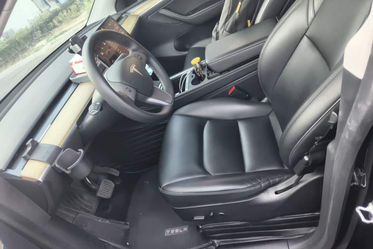 Used Tesla Model Y 2022 Rear-Wheel-Drive Version