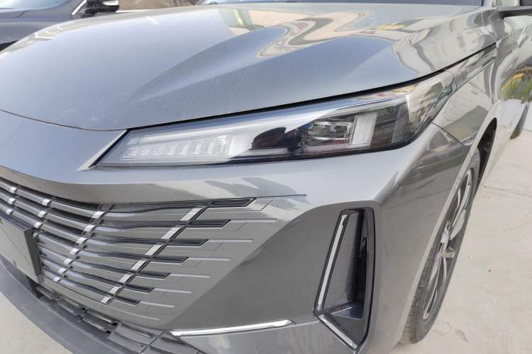 Used CHANGAN Eado 2025 Blue Whale 1.5T 500Bar Prestige Model
