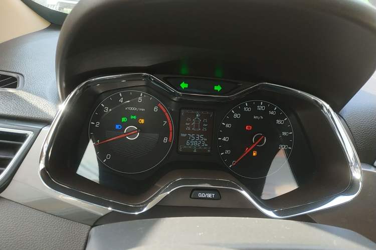 Used Baojun 310W 2017 1.5L Manual Fashion Model China V
