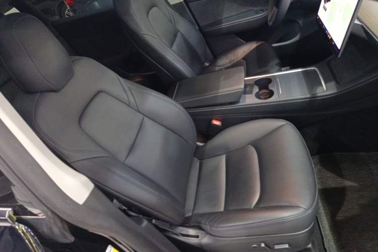 Used Tesla Model Y 2021 Long-Range All-Wheel-Drive Version