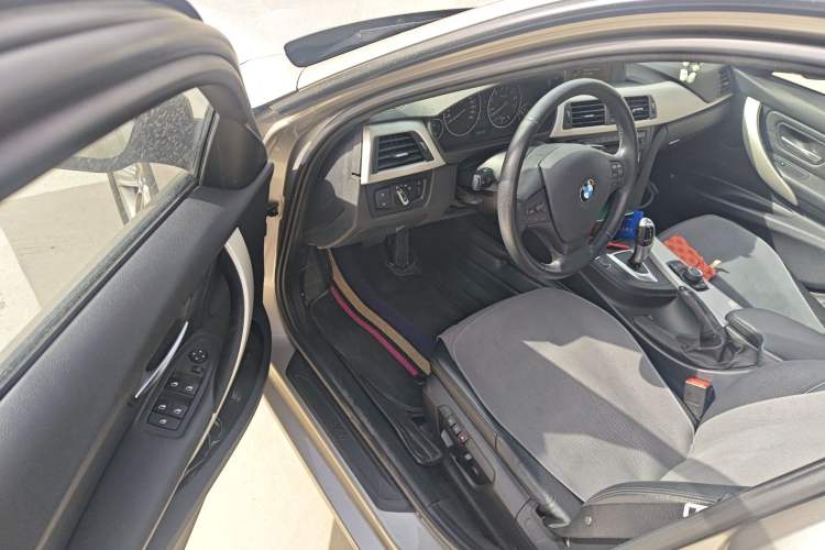 Used BMW 3 Series 2014 320i Sport Edition
