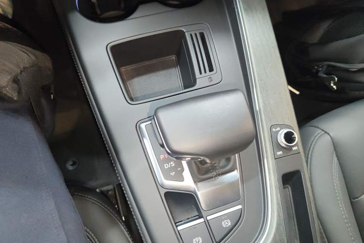 Used Audi A4L 2022 40 TFSI Luxury Prestige Edition