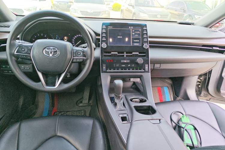 Used Toyota Avalon 2019 2.0L Ambition Edition China VI Center Console