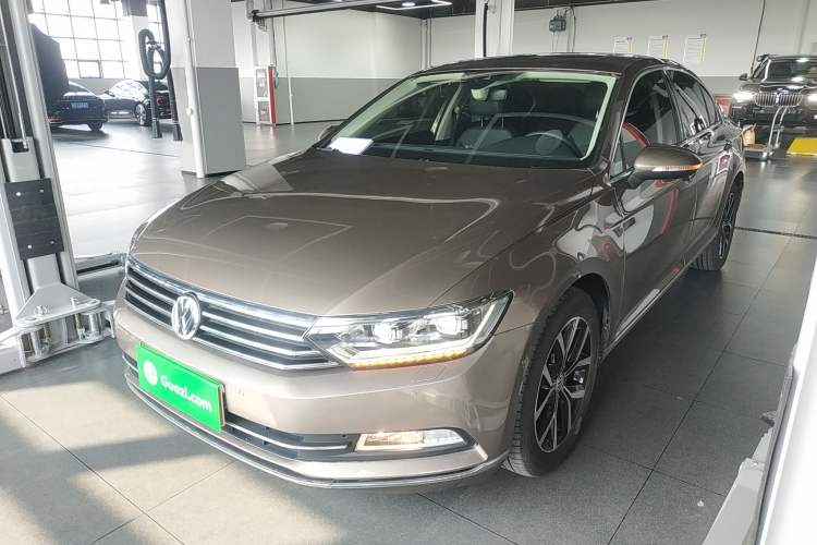 Used Volkswagen Magotan 2017 330TSI DSG Luxury Model