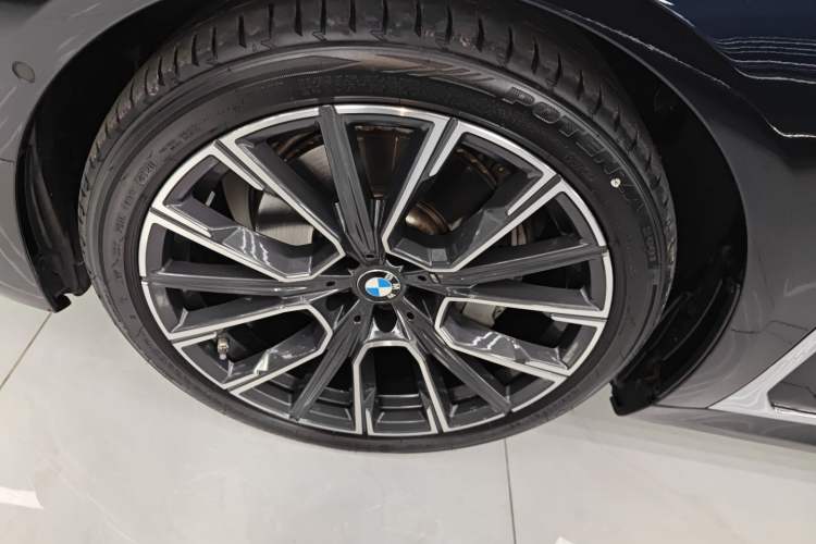 Used BMW 7 Series 2021 740Li Luxury Edition M Sport Package
