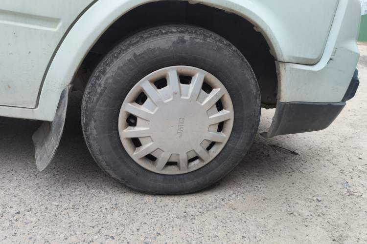 Used JMC Transit 2017 2.8T Commercial Version Short Wheelbase Mid-Roof 6/7/8-Seater JX493